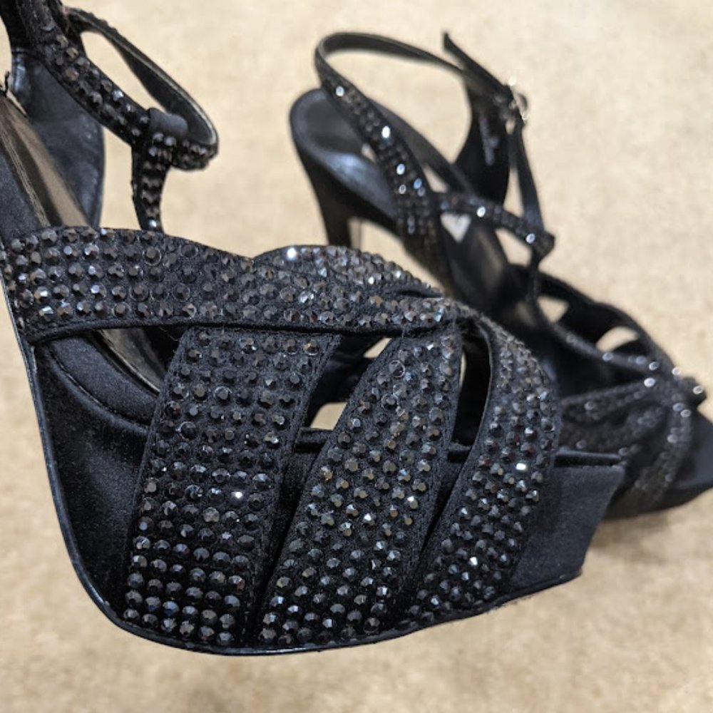 Steve Madden Rhinestone Black Platform Heels Gem